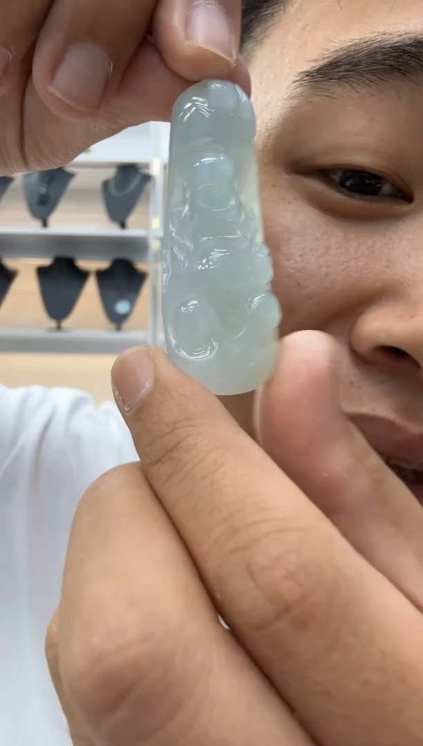 翡翠未镶嵌颈饰天然翡翠A货孤品一件