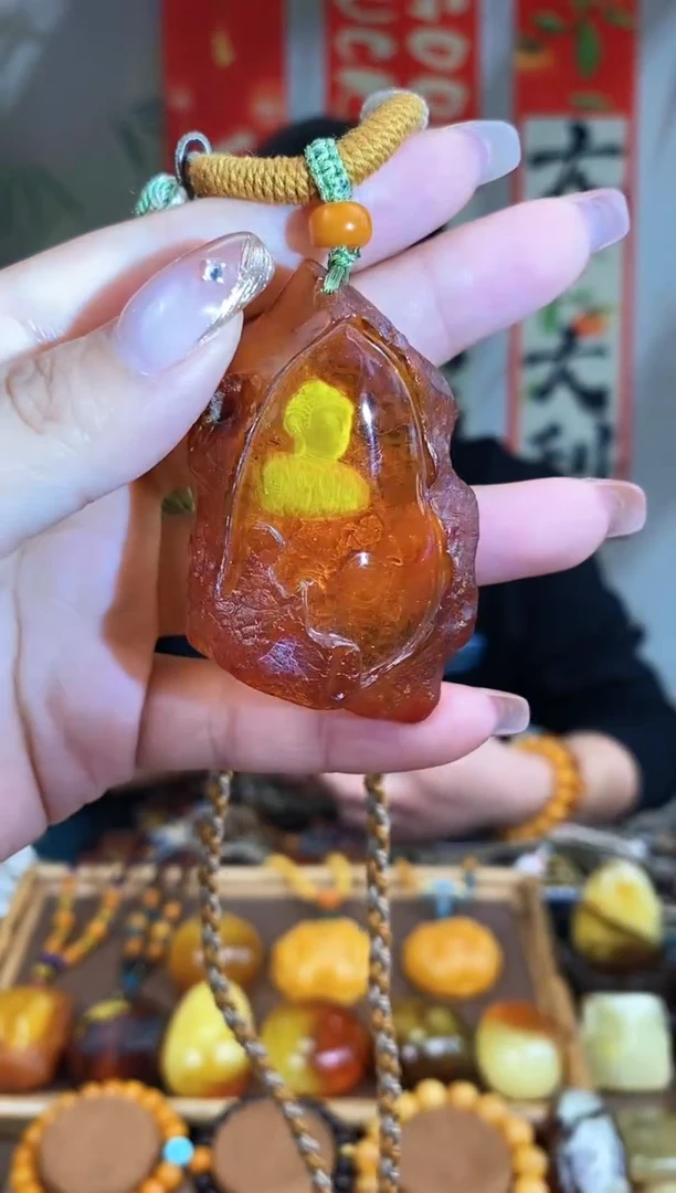 【闪购商品】琥珀裸石未镶嵌基地发货 一物一证 顺丰包邮