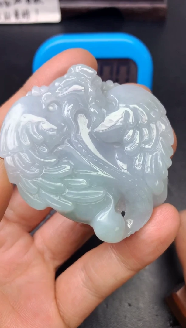 颈饰未镶嵌翡翠C****.龙牌