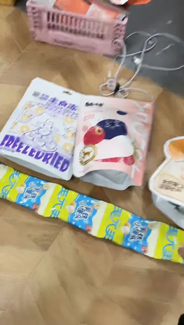 拓海99乳铁小馒头1联+禾式蓝莓鸡+帕特酸奶+猫儿吐司