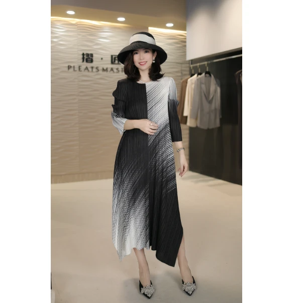三宅褶皱法式茶歇气质高级感显瘦时尚印花设计师百搭连衣裙16810