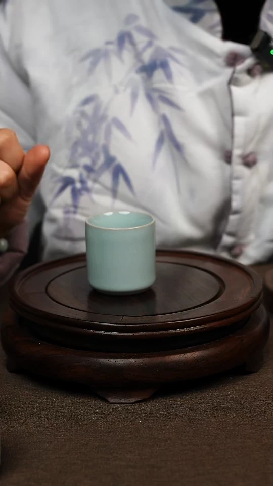 瓷片天青色扳指杯50ml微瑕不带礼盒