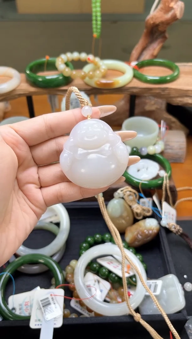 吊坠(不含链)未镶嵌和田玉青海白玉 佛公
