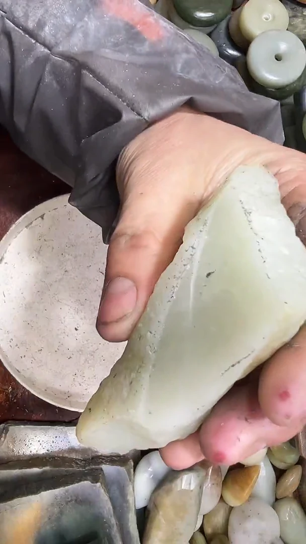 未镶嵌和田玉珠宝半成品1