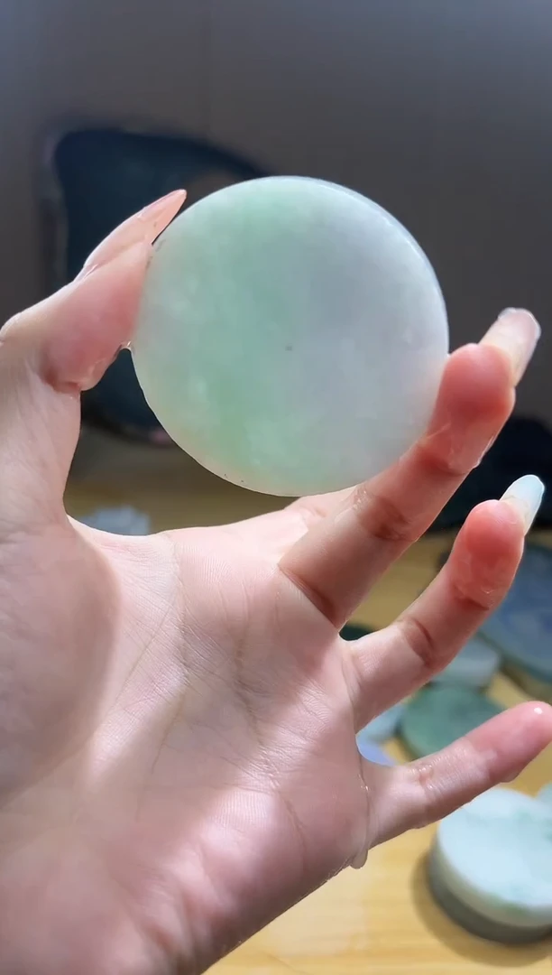 翡翠未镶嵌颈饰翡翠A货 温谭546