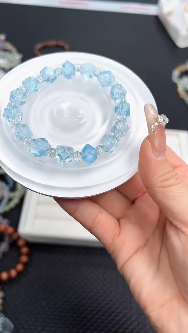 未镶嵌手串托帕石38m多样性发其一/1条默认微瑕