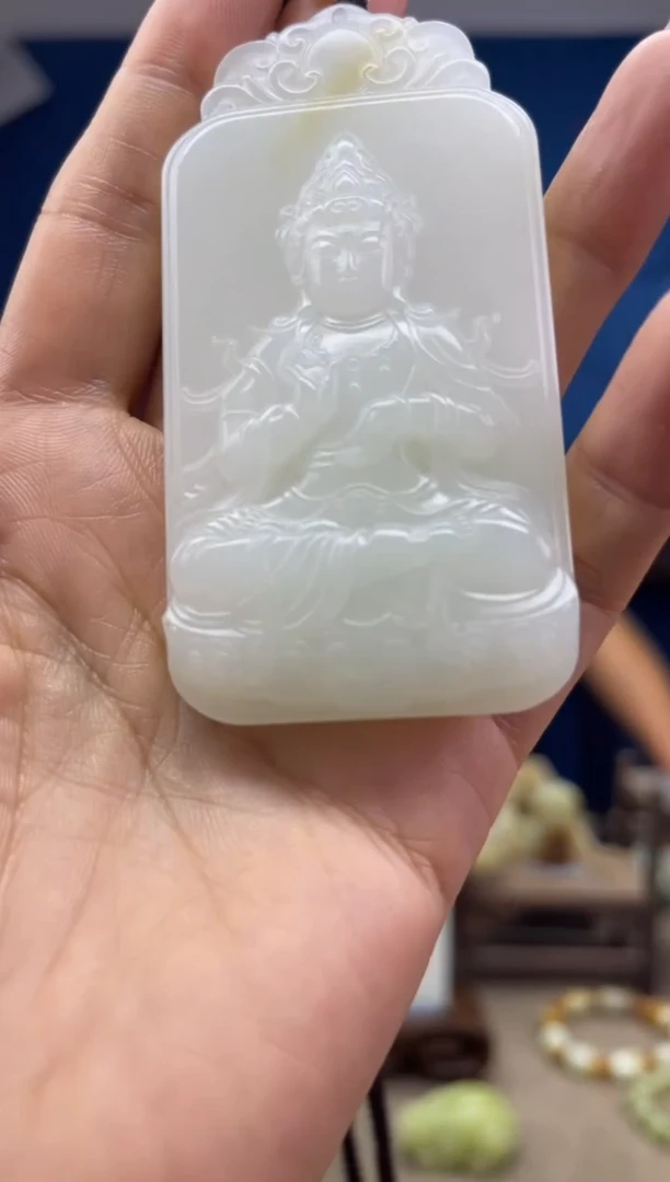 和田玉未镶嵌颈饰1