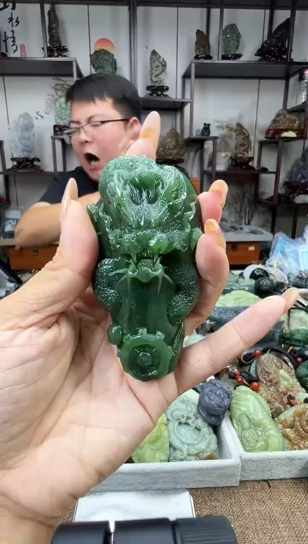 和田玉未镶嵌把件1