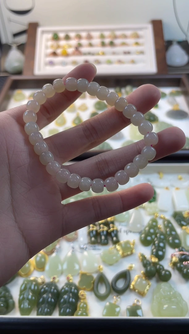 未镶嵌手串和田玉直切藕粉