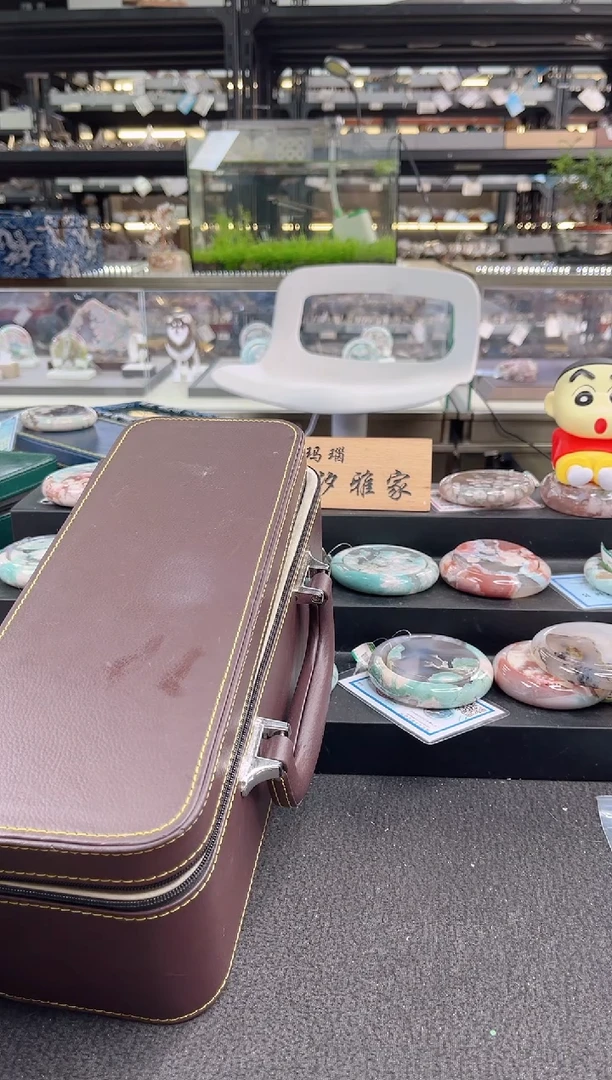 未镶嵌手镯石英质玉六*六圈口（赠品镯心）