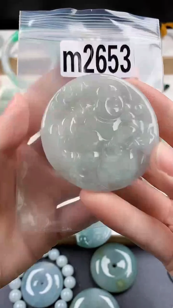 颈饰未镶嵌翡翠天然翡翠吊坠挂件