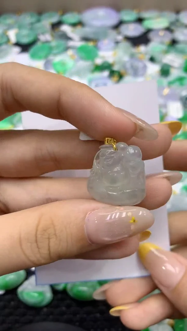 颈饰18K金镶嵌翡翠天然缅甸翡翠A货