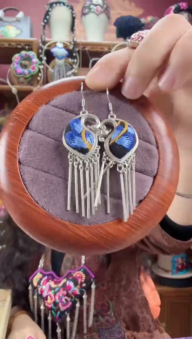 刺绣耳环106甜甜家