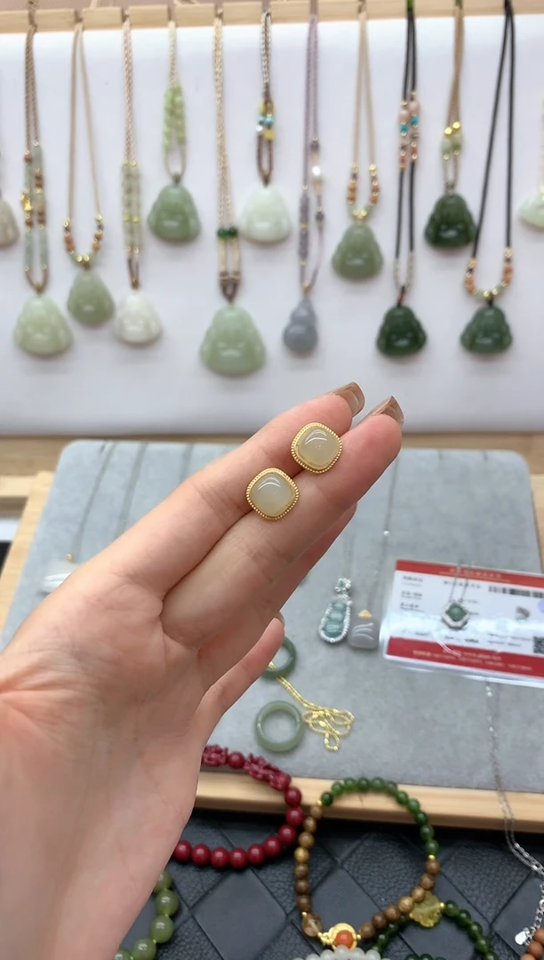 【闪购商品】和田玉耳饰银S925镶嵌耳钉4