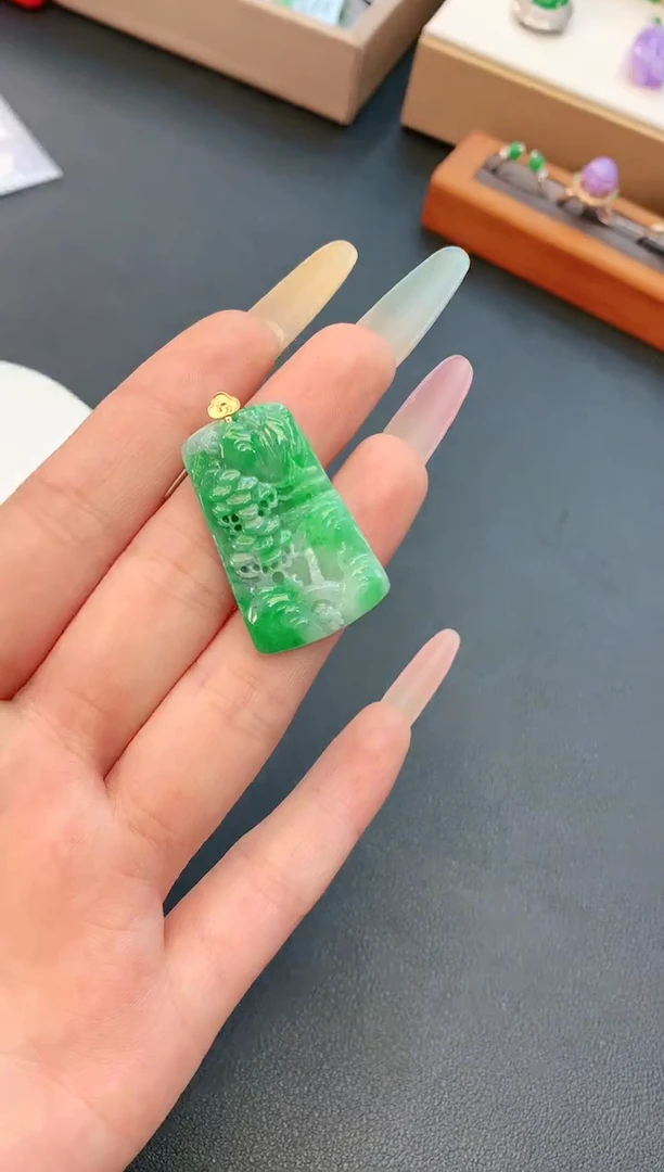 翡翠18K金镶嵌颈饰赠礼盒证书 乐乐