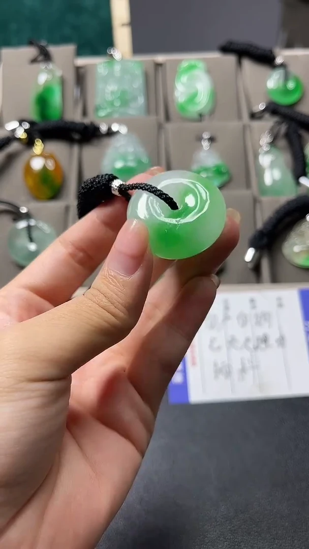 颈饰未镶嵌翡翠  所见即所得 一图一物