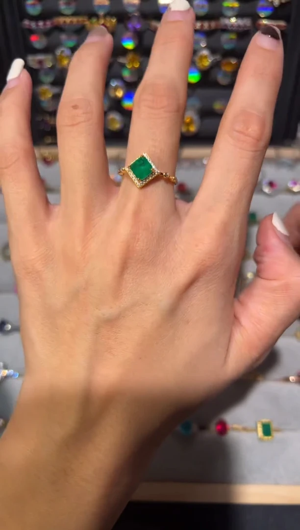 【闪购商品】祖母绿戒指银S925镶嵌156315