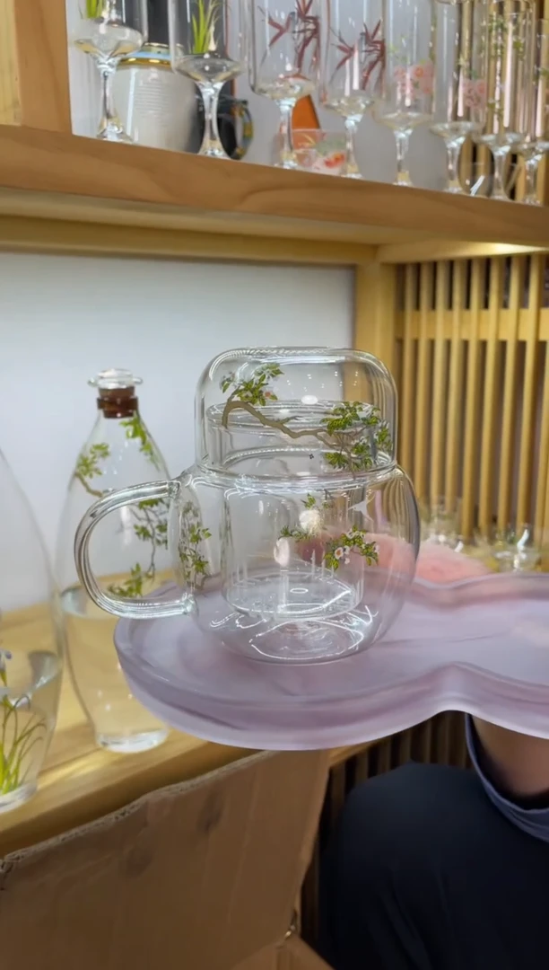 顿顿壶梨花白燕啊啊
