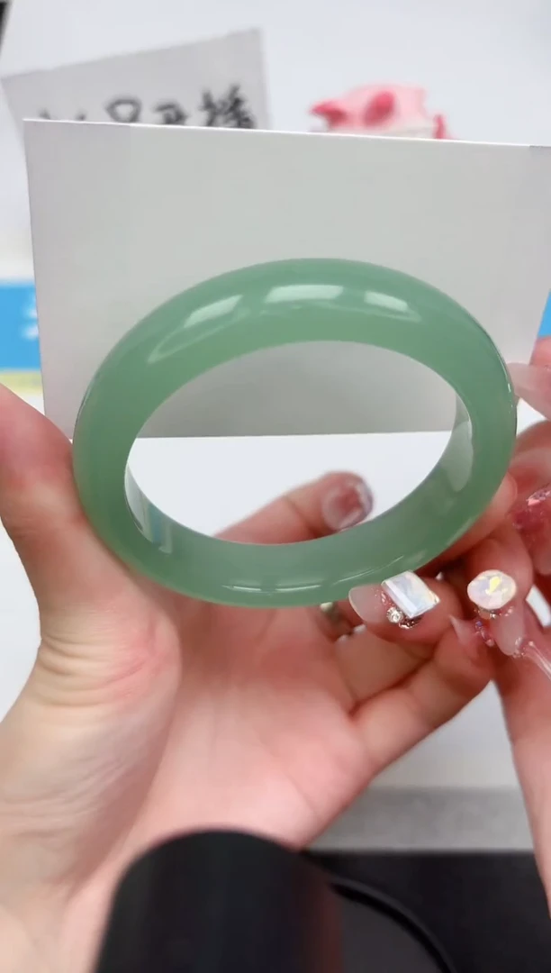 石英质玉手镯未镶嵌128-58.2