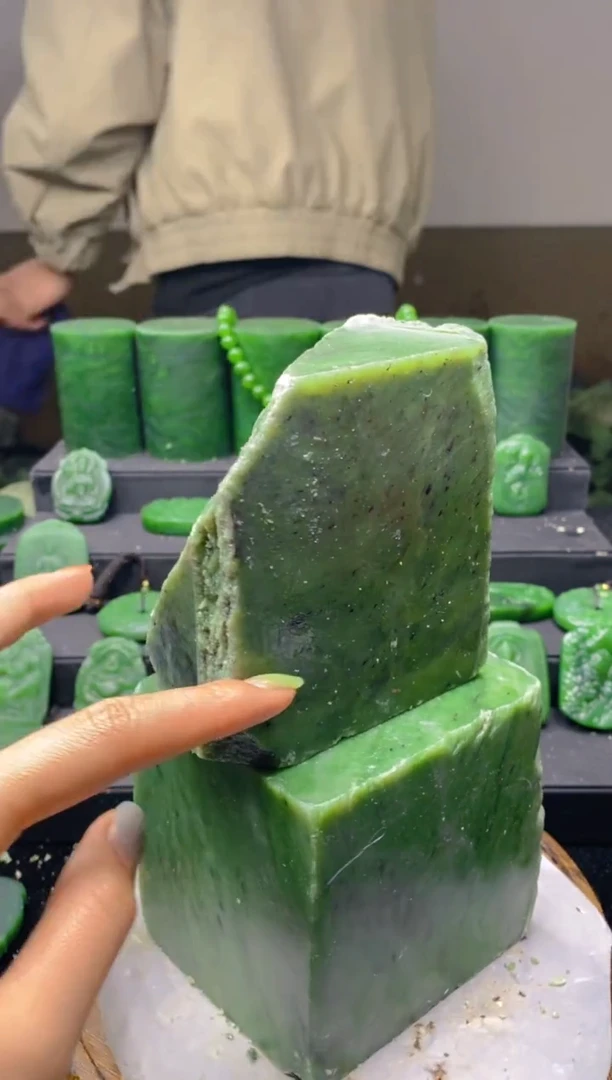 未镶嵌和田玉珠宝半成品1