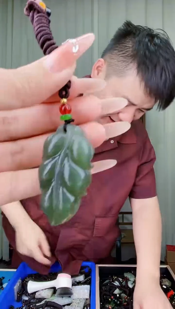 和田玉未镶嵌挂件拍一发一，多样性发货
