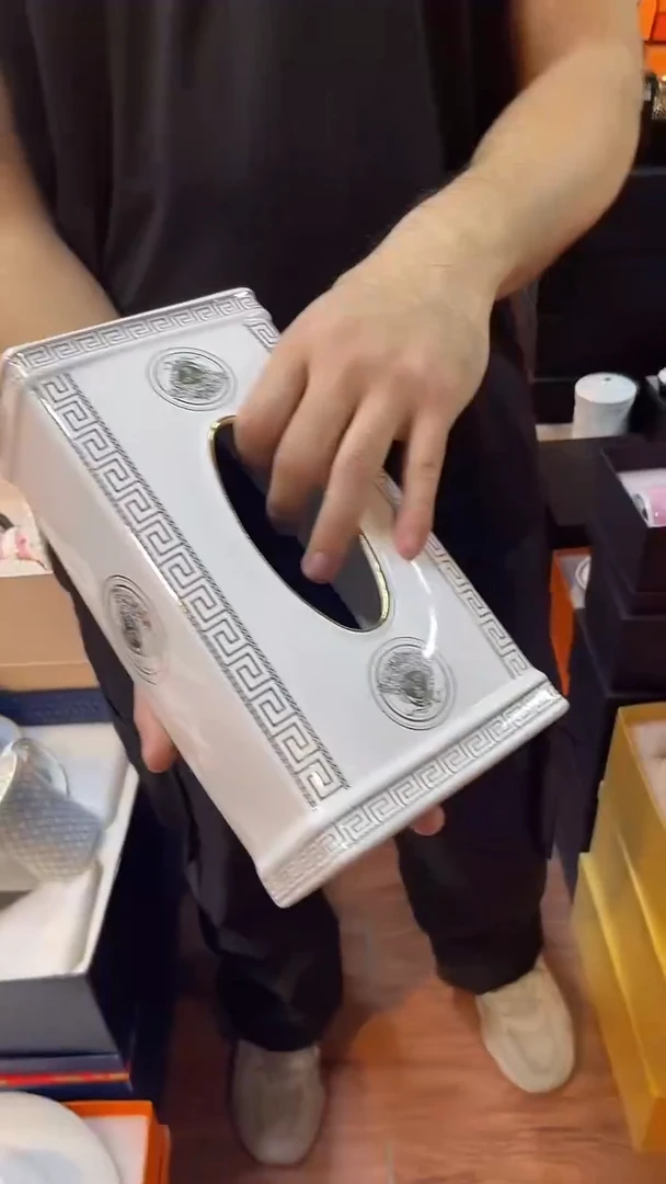 杯鸿辉家品牌瓷器，京东包邮！