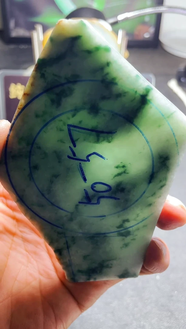 未镶嵌翡翠定制翡翠日**晖翡翠