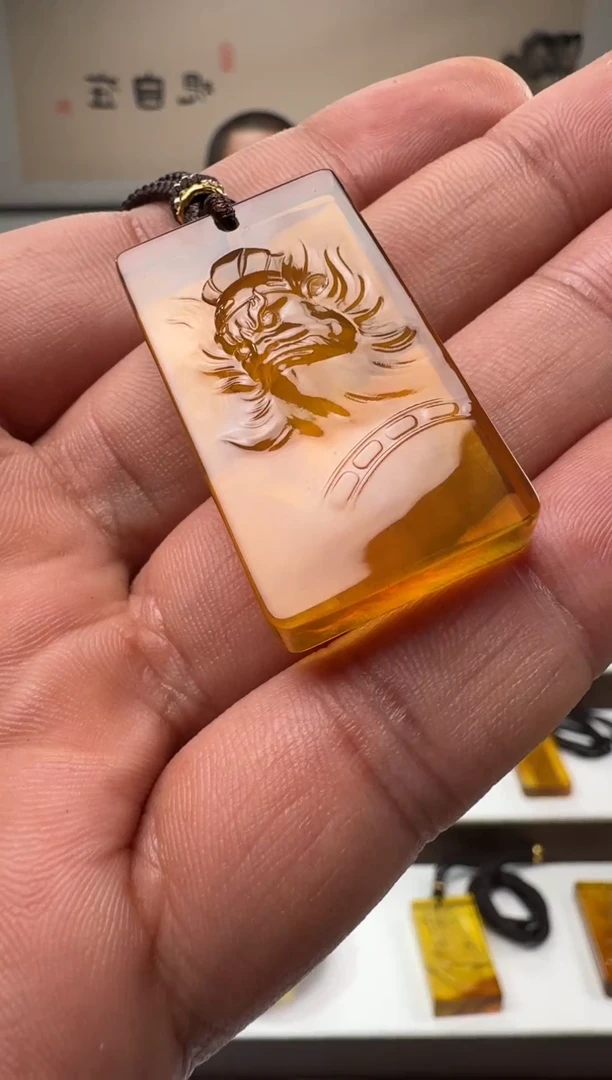 【闪购商品】琥珀颈饰未镶嵌缅甸琥珀钟馗方牌吊坠