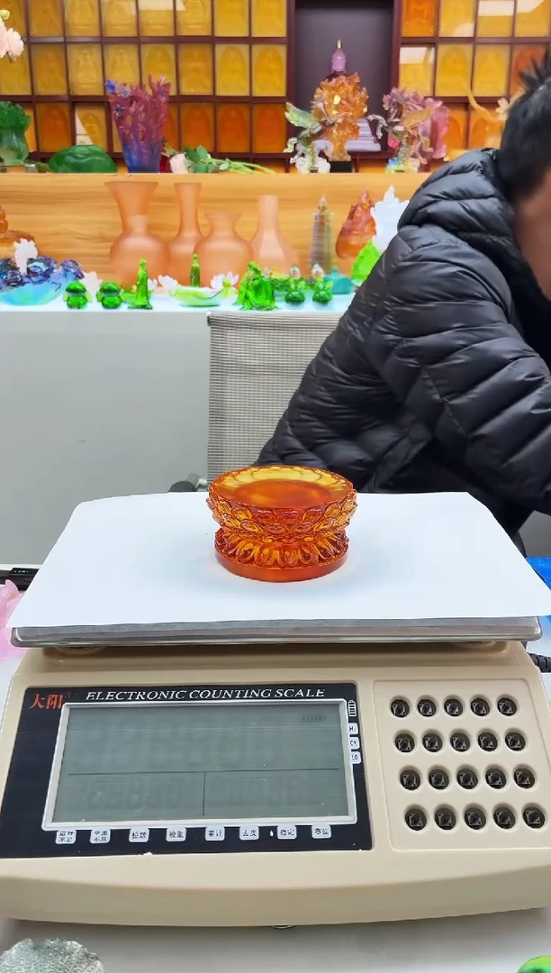 手工艺品琉璃琥珀色四层莲花底座9.5*4.5公分【福利】