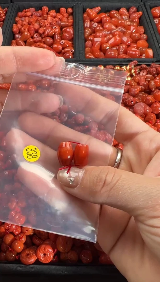 【闪购商品】南红玛瑙颈饰未镶嵌1