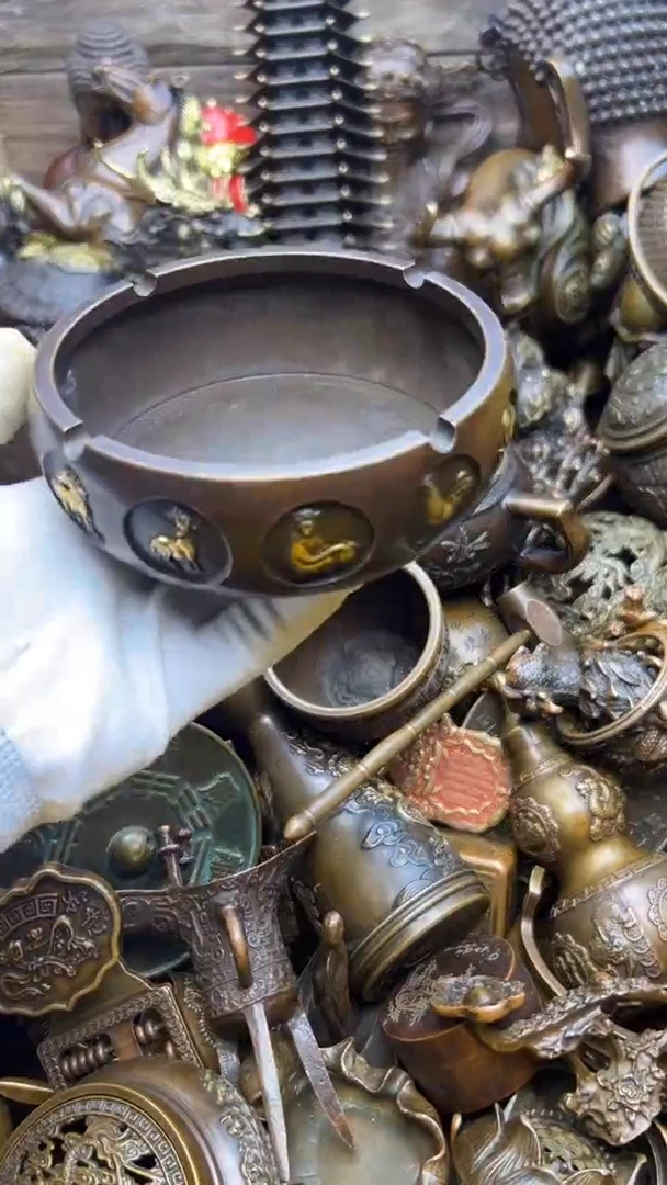 精美铜器，点击下单
