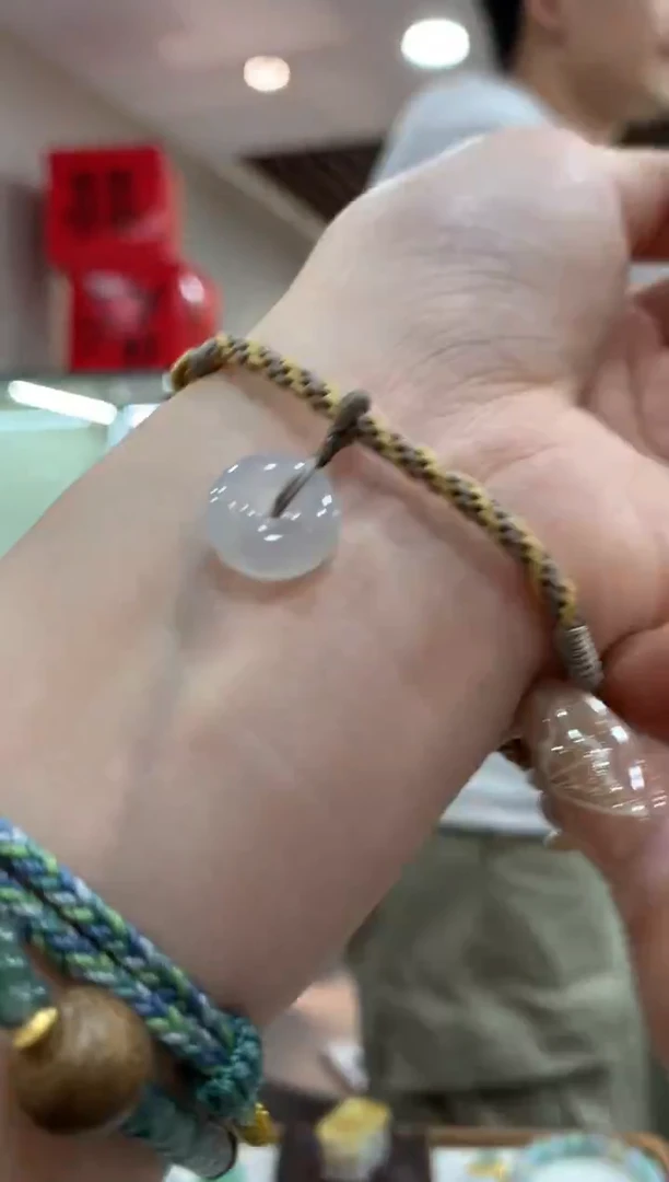 【闪购商品】翡翠手绳未镶嵌平安扣多样性发货1件