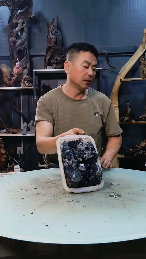 随机发货一筐青龙石中碎3.5