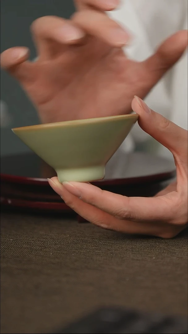 粉青 小斗笠栈 带底款