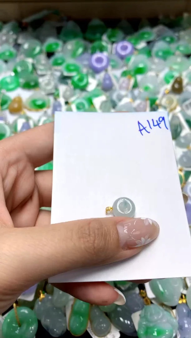 【闪购商品】翡翠颈饰18K金镶嵌1111111111111111