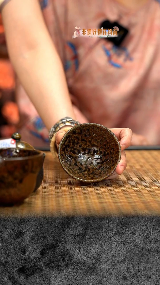 茶壶紫砂紫砂 宜兴紫砂 GFY   松木 斗笠杯