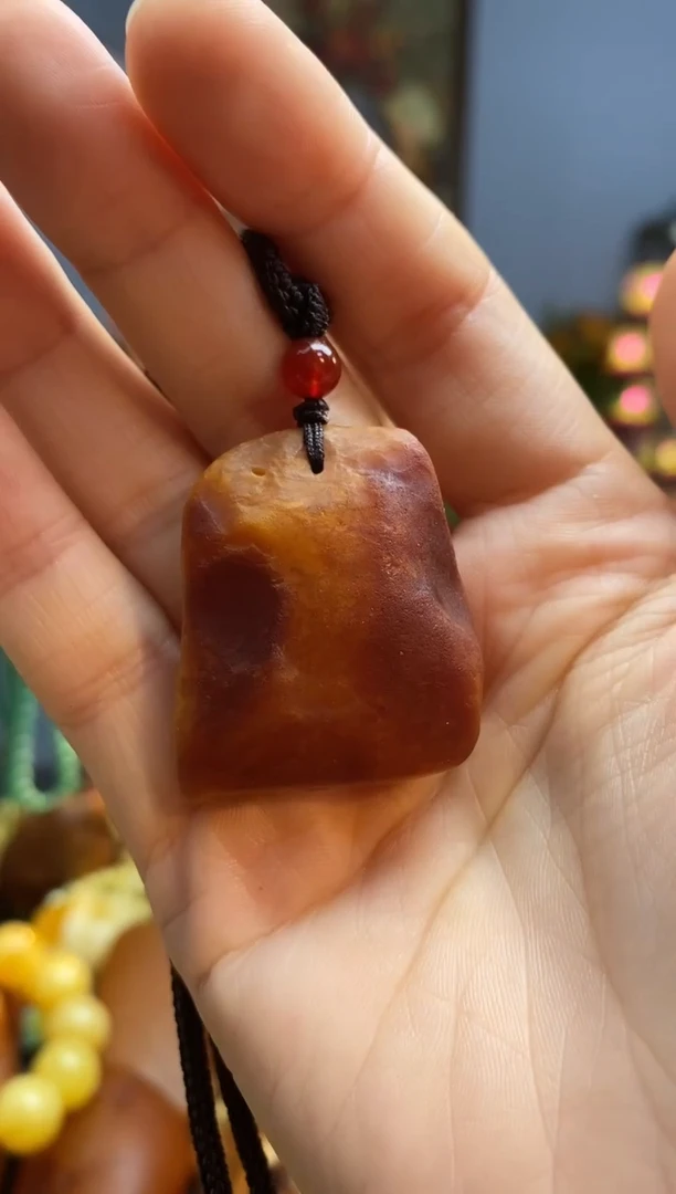 琥珀颈饰未镶嵌吊坠
