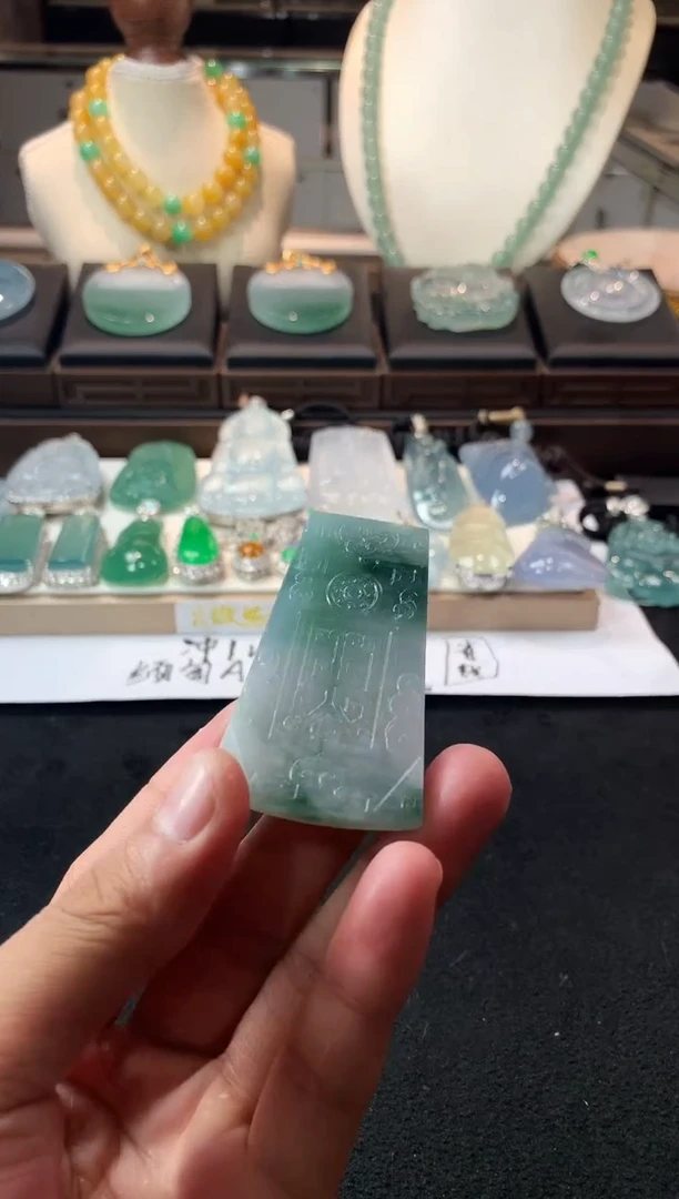 未镶嵌定制翡翠辰***哥  4048毛货不退不换