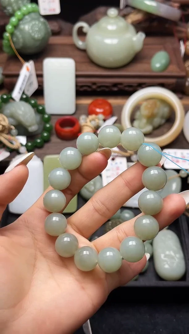 手串未镶嵌和田玉卡14且末青白圆珠8001245