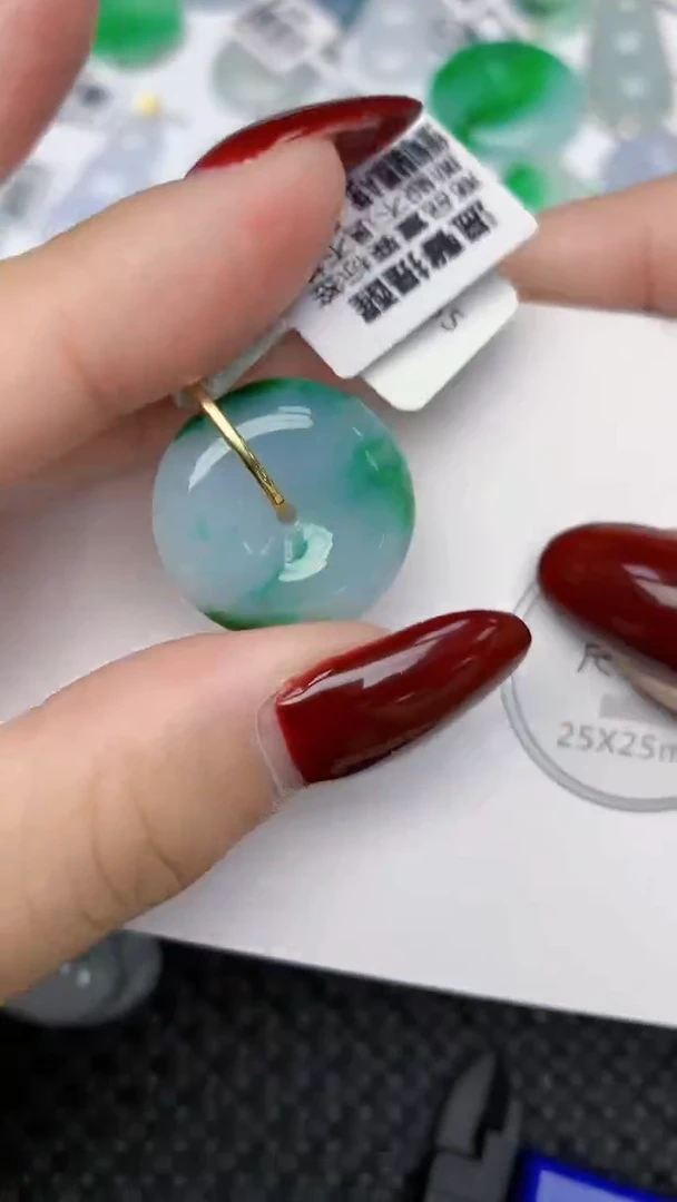 颈饰18K金镶嵌翡翠天然缅甸翡翠a货百元以上9元证书费自理