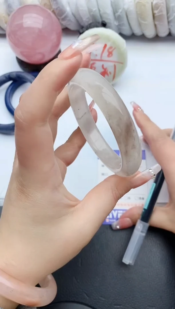 【闪购商品】石英质玉手镯未镶嵌109+59/60