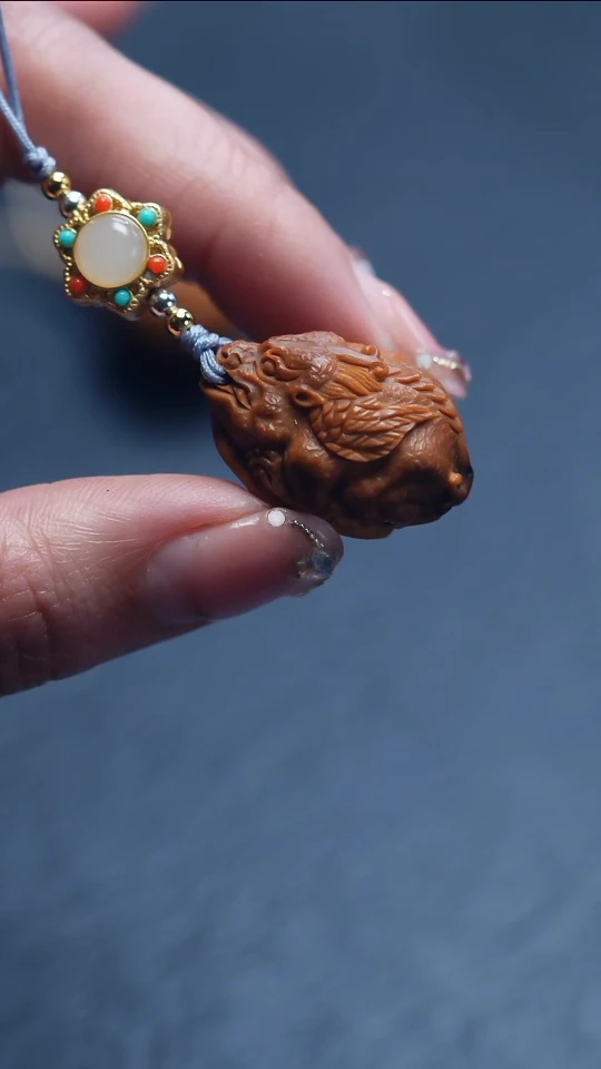 【闪购商品】橄榄核吊坠苏工橄榄核