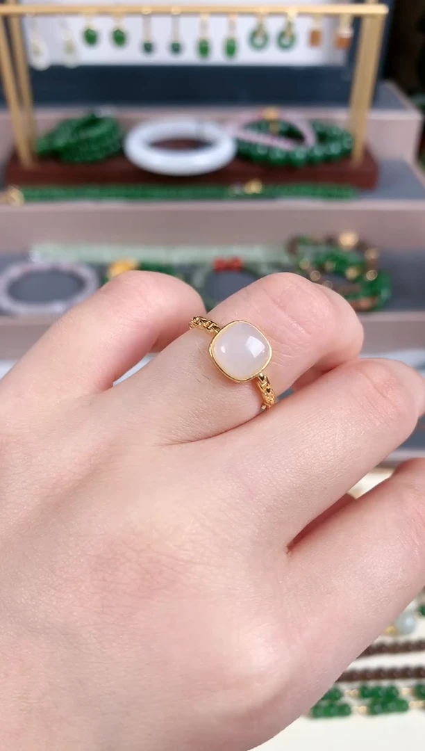 银S925镶嵌戒指和田玉1