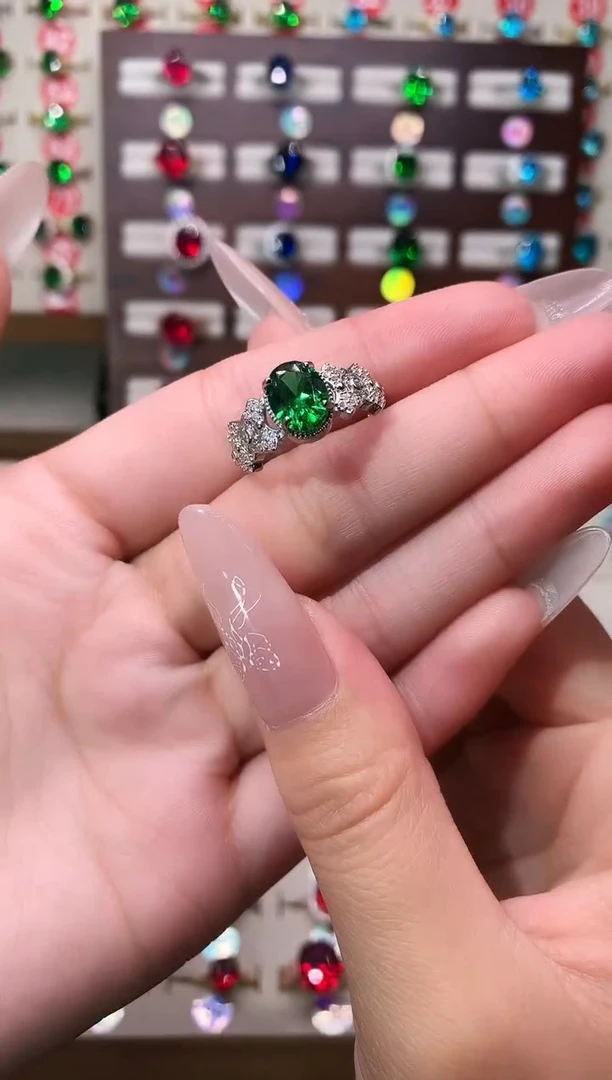 银S925镶嵌透辉石戒指7*9 银托