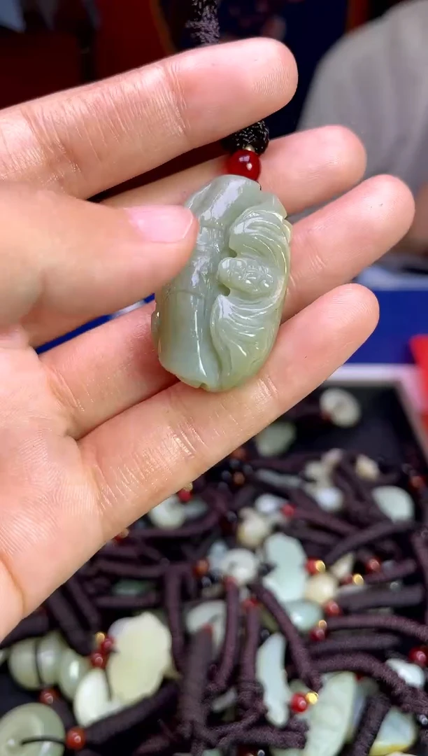 未镶嵌和田玉挂件1