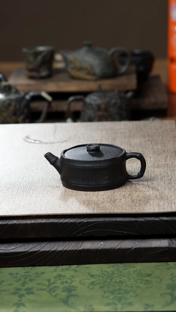 中式归玉堂冰碛岩重工雕刻扁竹壶