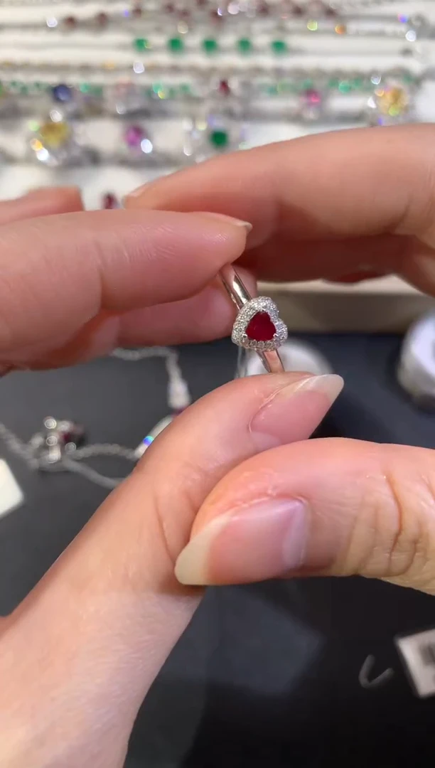 【闪购商品】红宝石戒指18K金镶嵌Z127|2980