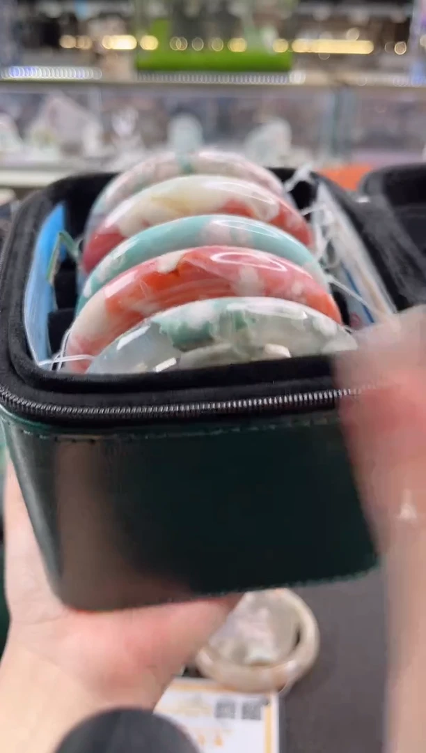 未镶嵌手镯石英质玉尘*丷圈口（赠品镯心）