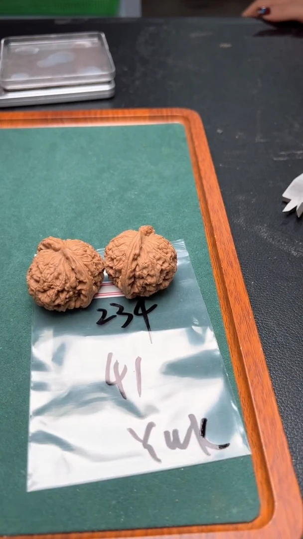 【闪购商品】文玩核桃把件41水龙纹