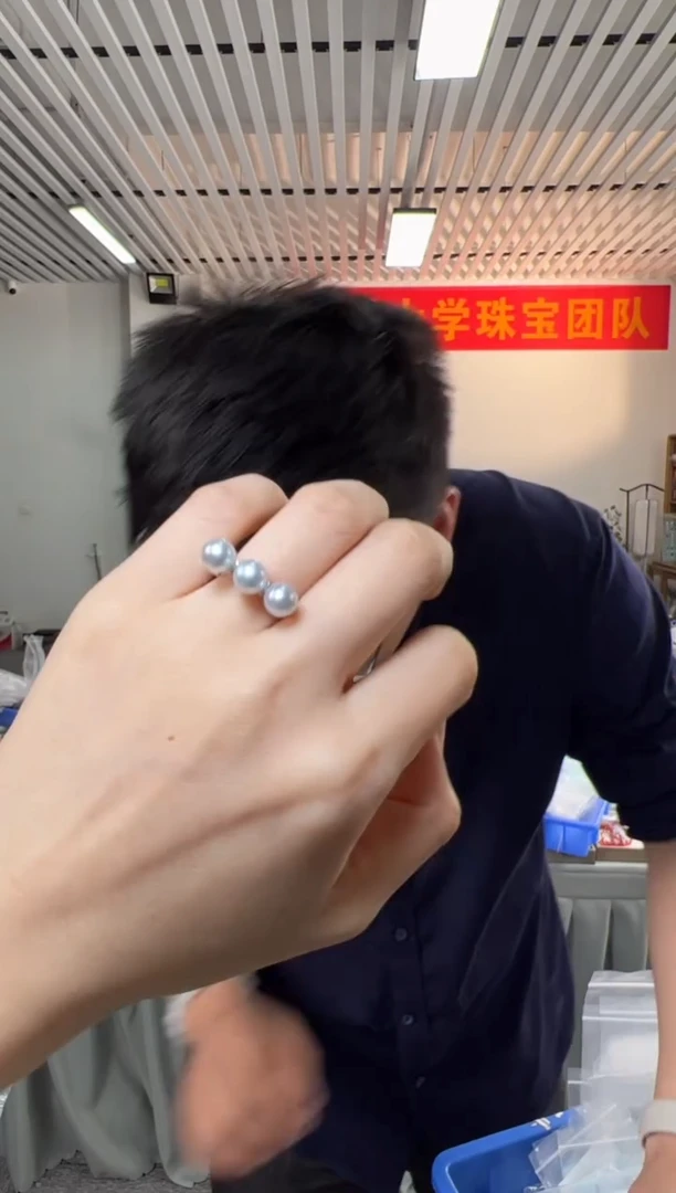 【闪购商品】海水珍珠戒指银S925镶嵌6-7mm真多麻珍珠平衡木三珠